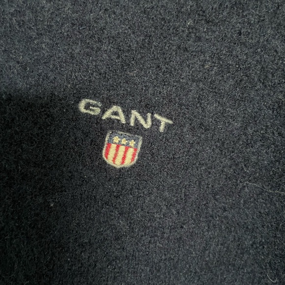 GANT Wool V-Neck Navy Blue Sweater - Picture 2 of 3